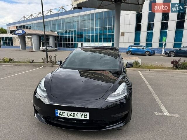 Черный Тесла Модель 3, объемом двигателя 0 л и пробегом 105 тыс. км за 18999 $, фото 7 на Automoto.ua