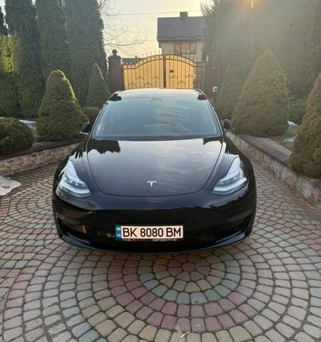 Чорний Тесла Модель 3, об'ємом двигуна 0 л та пробігом 128 тис. км за 14700 $, фото 1 на Automoto.ua