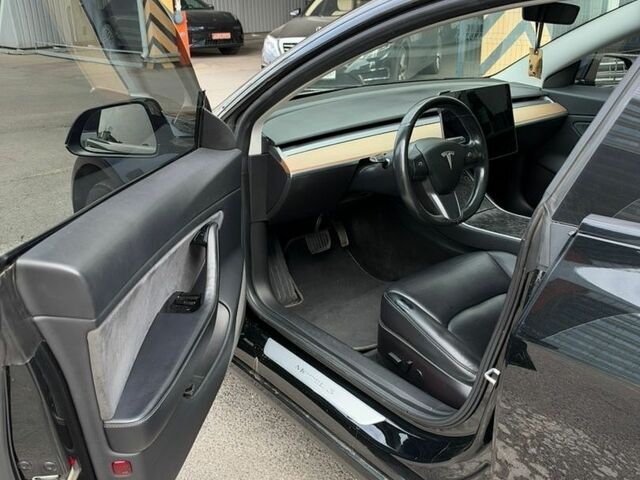 Черный Тесла Модель 3, объемом двигателя 0 л и пробегом 182 тыс. км за 17000 $, фото 13 на Automoto.ua