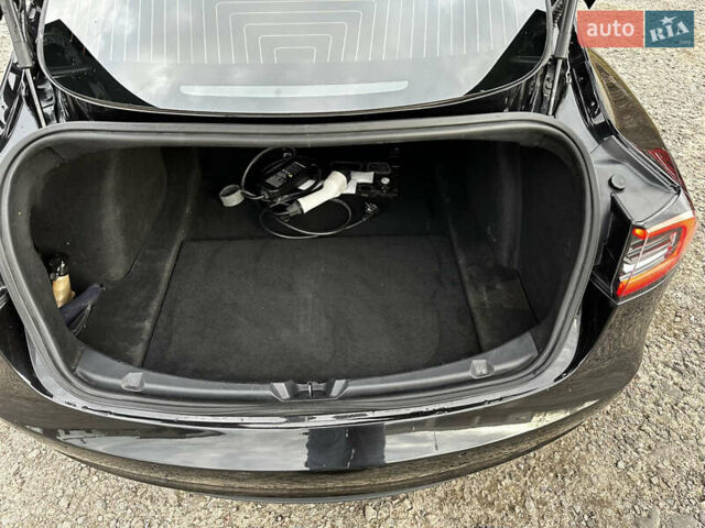Чорний Тесла Модель 3, об'ємом двигуна 0 л та пробігом 116 тис. км за 19800 $, фото 17 на Automoto.ua