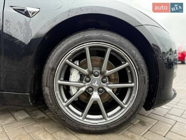 Черный Тесла Модель 3, объемом двигателя 0 л и пробегом 170 тыс. км за 12400 $, фото 13 на Automoto.ua