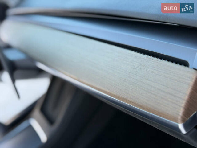 Чорний Тесла Модель 3, об'ємом двигуна 0 л та пробігом 119 тис. км за 17300 $, фото 9 на Automoto.ua