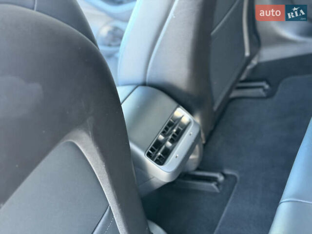 Чорний Тесла Модель 3, об'ємом двигуна 0 л та пробігом 119 тис. км за 17300 $, фото 27 на Automoto.ua