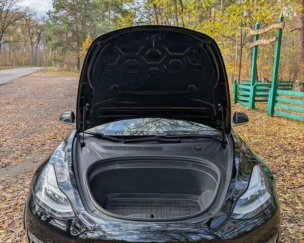 Чорний Тесла Модель 3, об'ємом двигуна 0 л та пробігом 129 тис. км за 16800 $, фото 6 на Automoto.ua