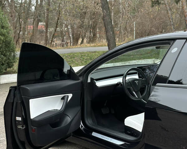 Чорний Тесла Модель 3, об'ємом двигуна 0 л та пробігом 187 тис. км за 17000 $, фото 12 на Automoto.ua