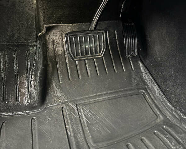 Черный Тесла Модель 3, объемом двигателя 0 л и пробегом 110 тыс. км за 14900 $, фото 22 на Automoto.ua