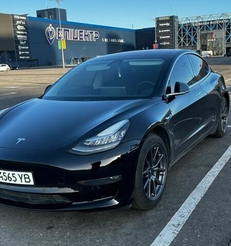 Чорний Тесла Модель 3, об'ємом двигуна 0 л та пробігом 65 тис. км за 20700 $, фото 11 на Automoto.ua