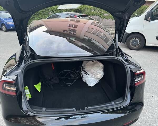 Черный Тесла Модель 3, объемом двигателя 0 л и пробегом 110 тыс. км за 18500 $, фото 8 на Automoto.ua