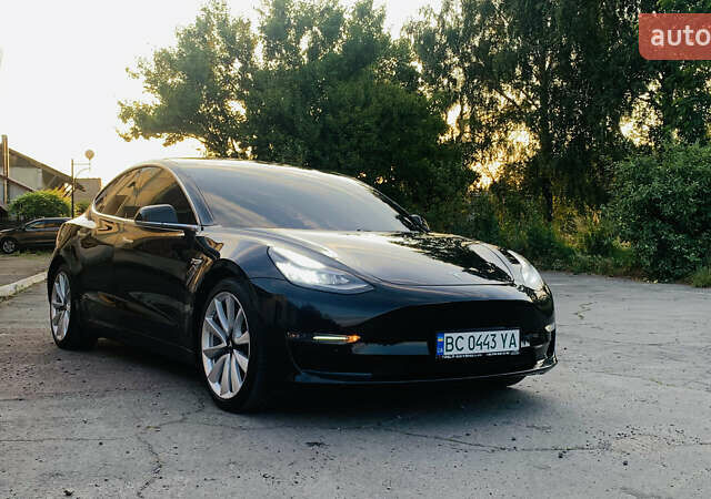Чорний Тесла Модель 3, об'ємом двигуна 0 л та пробігом 92 тис. км за 18900 $, фото 1 на Automoto.ua