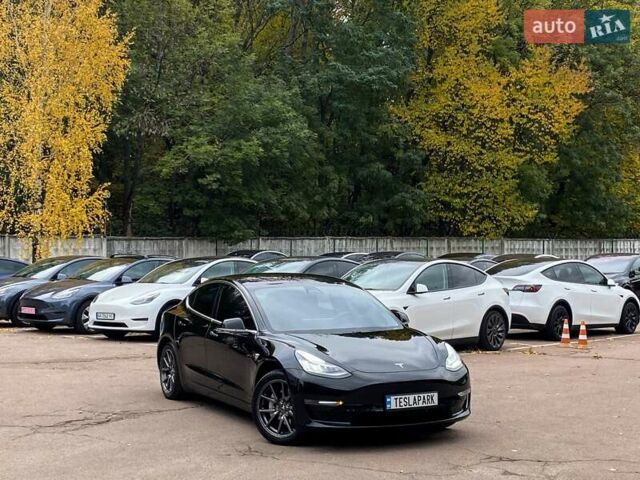 Чорний Тесла Модель 3, об'ємом двигуна 0 л та пробігом 115 тис. км за 18500 $, фото 1 на Automoto.ua