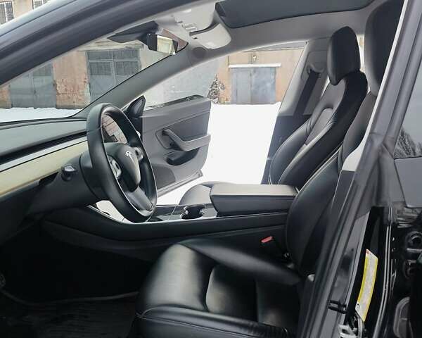 Чорний Тесла Модель 3, об'ємом двигуна 0 л та пробігом 95 тис. км за 17800 $, фото 13 на Automoto.ua