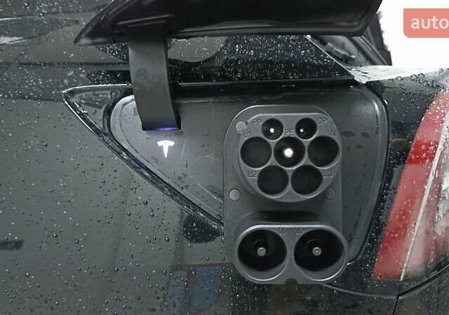 Черный Тесла Модель 3, объемом двигателя 0 л и пробегом 201 тыс. км за 21900 $, фото 24 на Automoto.ua