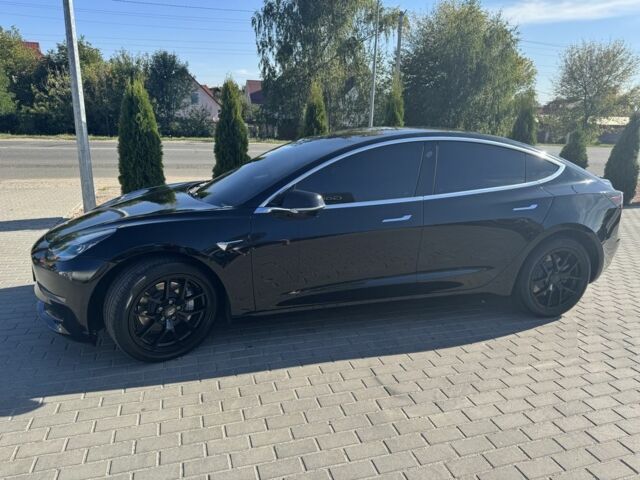 Чорний Тесла Модель 3, об'ємом двигуна 0 л та пробігом 109 тис. км за 16500 $, фото 7 на Automoto.ua