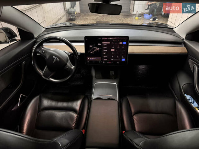 Черный Тесла Модель 3, объемом двигателя 0 л и пробегом 115 тыс. км за 16999 $, фото 8 на Automoto.ua