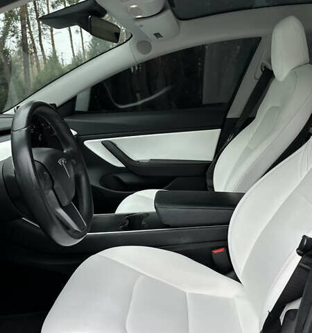 Чорний Тесла Модель 3, об'ємом двигуна 0 л та пробігом 187 тис. км за 17000 $, фото 35 на Automoto.ua