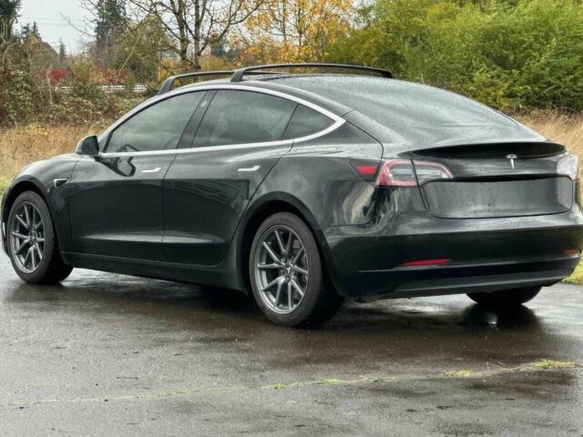 Черный Тесла Модель 3, объемом двигателя 0 л и пробегом 31 тыс. км за 12400 $, фото 4 на Automoto.ua