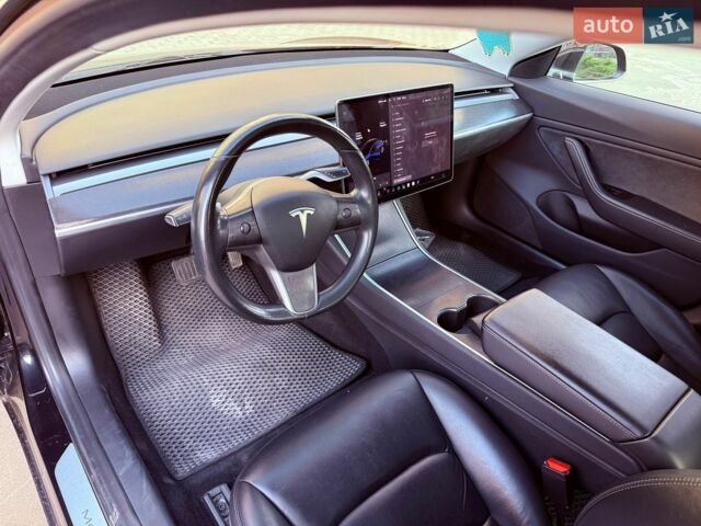 Чорний Тесла Модель 3, об'ємом двигуна 0 л та пробігом 109 тис. км за 15700 $, фото 27 на Automoto.ua
