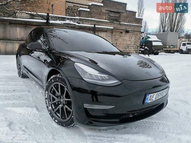 Чорний Тесла Модель 3, об'ємом двигуна 0 л та пробігом 95 тис. км за 17800 $, фото 8 на Automoto.ua