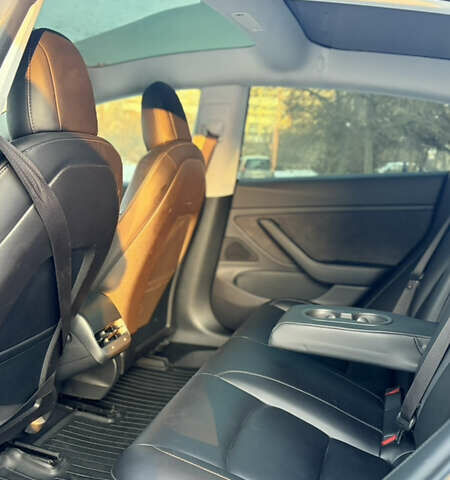 Чорний Тесла Модель 3, об'ємом двигуна 0 л та пробігом 80 тис. км за 19500 $, фото 22 на Automoto.ua