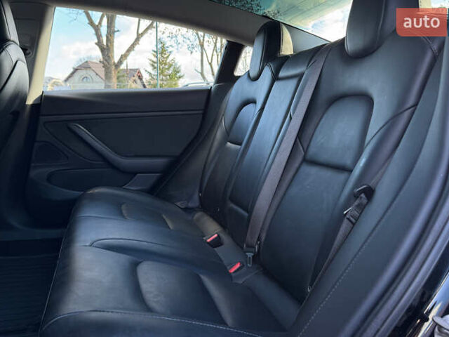 Тесла Модель 3 2018 в Коломые на Automoto.ua Черный Тесла Модель 3, объемом двигателя 0 л и пробегом 121 тыс. км за 15700 $, фото 17 на Automoto.ua