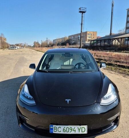 Чорний Тесла Модель 3, об'ємом двигуна 0 л та пробігом 156 тис. км за 18500 $, фото 6 на Automoto.ua