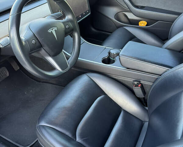 Черный Тесла Модель 3, объемом двигателя 0 л и пробегом 99 тыс. км за 17000 $, фото 6 на Automoto.ua