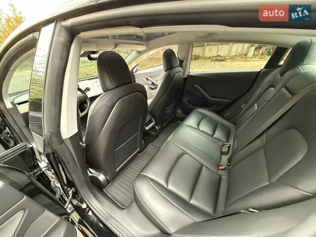 Черный Тесла Модель 3, объемом двигателя 0 л и пробегом 102 тыс. км за 18900 $, фото 57 на Automoto.ua