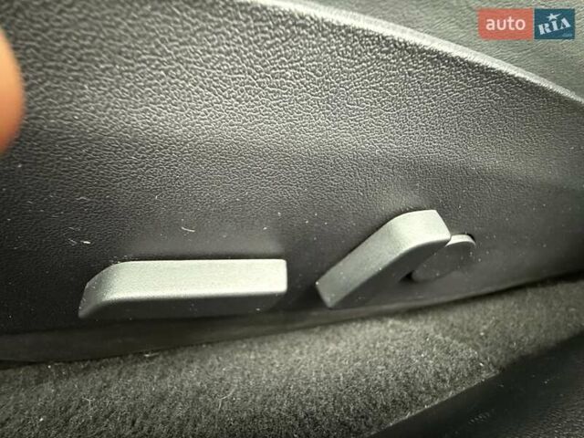 Черный Тесла Модель 3, объемом двигателя 0 л и пробегом 102 тыс. км за 18900 $, фото 54 на Automoto.ua