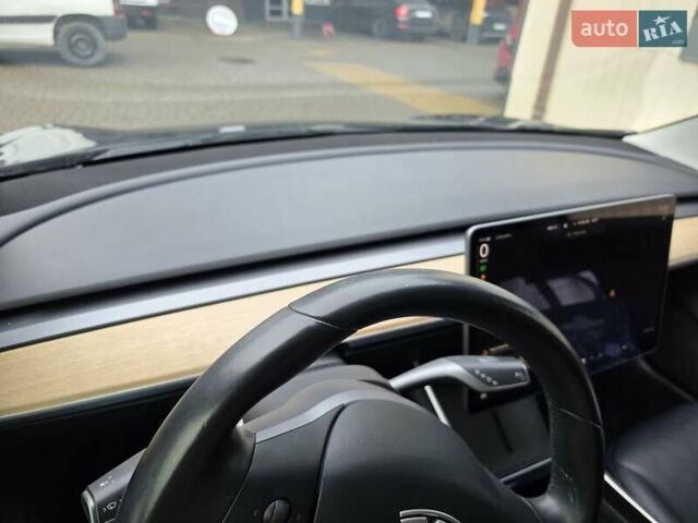 Чорний Тесла Модель 3, об'ємом двигуна 0 л та пробігом 140 тис. км за 14800 $, фото 9 на Automoto.ua