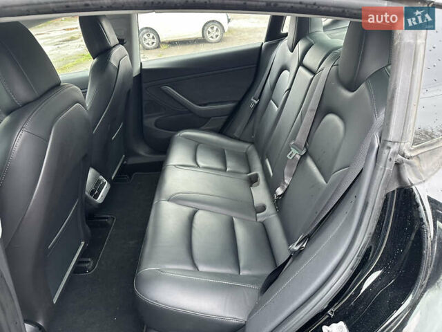 Чорний Тесла Модель 3, об'ємом двигуна 0 л та пробігом 160 тис. км за 9900 $, фото 8 на Automoto.ua