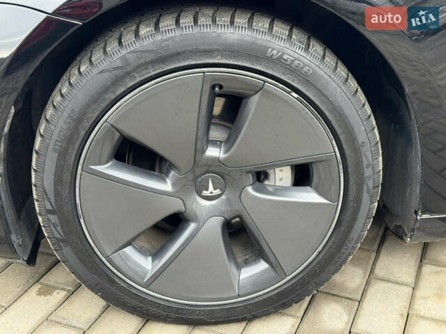 Черный Тесла Модель 3, объемом двигателя 0 л и пробегом 160 тыс. км за 16900 $, фото 16 на Automoto.ua