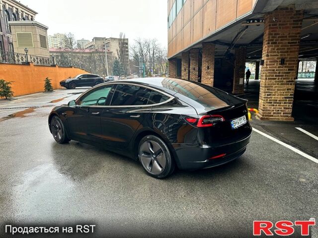 Черный Тесла Модель 3, объемом двигателя 0.44 л и пробегом 85 тыс. км за 16900 $, фото 1 на Automoto.ua