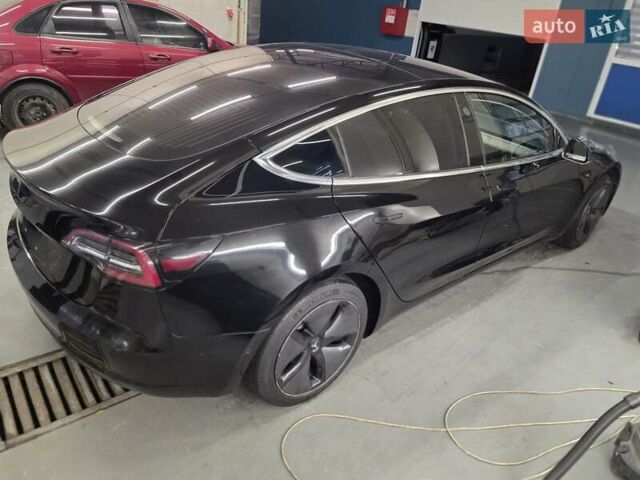Чорний Тесла Модель 3, об'ємом двигуна 0 л та пробігом 140 тис. км за 14800 $, фото 2 на Automoto.ua