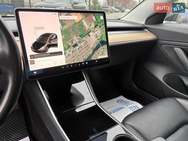 Чорний Тесла Модель 3, об'ємом двигуна 0 л та пробігом 83 тис. км за 19000 $, фото 16 на Automoto.ua