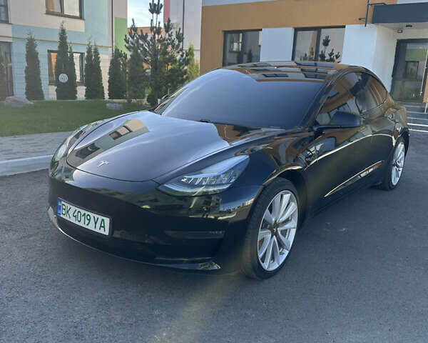 Черный Тесла Модель 3, объемом двигателя 0 л и пробегом 116 тыс. км за 18000 $, фото 1 на Automoto.ua