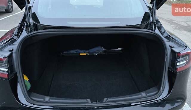 Черный Тесла Модель 3, объемом двигателя 0 л и пробегом 91 тыс. км за 15500 $, фото 13 на Automoto.ua