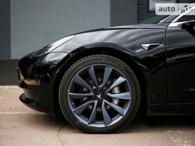 Черный Тесла Модель 3, объемом двигателя 0 л и пробегом 64 тыс. км за 22999 $, фото 3 на Automoto.ua
