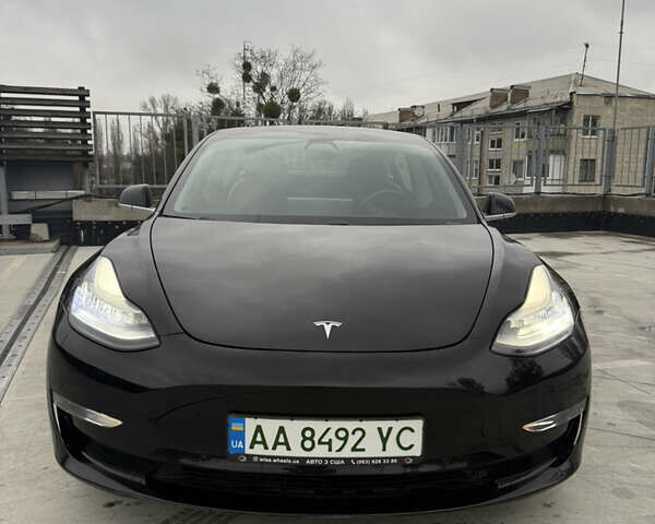 Черный Тесла Модель 3, объемом двигателя 0 л и пробегом 130 тыс. км за 15100 $, фото 1 на Automoto.ua