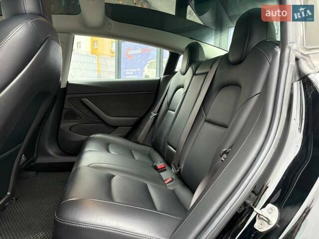 Черный Тесла Модель 3, объемом двигателя 0 л и пробегом 83 тыс. км за 20000 $, фото 10 на Automoto.ua