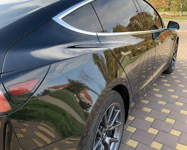 Чорний Тесла Модель 3, об'ємом двигуна 0 л та пробігом 137 тис. км за 16500 $, фото 6 на Automoto.ua