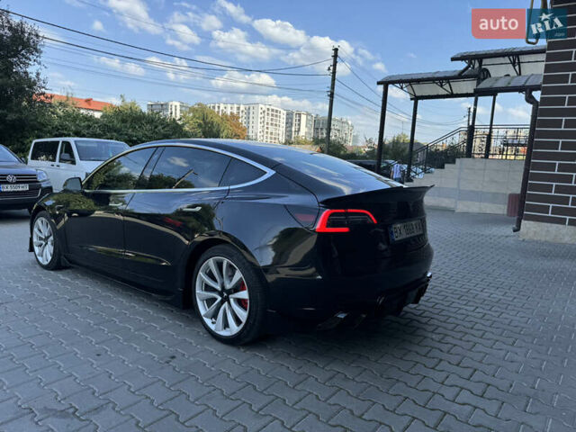 Чорний Тесла Модель 3, об'ємом двигуна 0 л та пробігом 99 тис. км за 16999 $, фото 6 на Automoto.ua