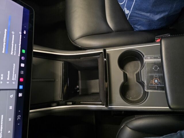 Чорний Тесла Модель 3, об'ємом двигуна 0 л та пробігом 140 тис. км за 14700 $, фото 14 на Automoto.ua