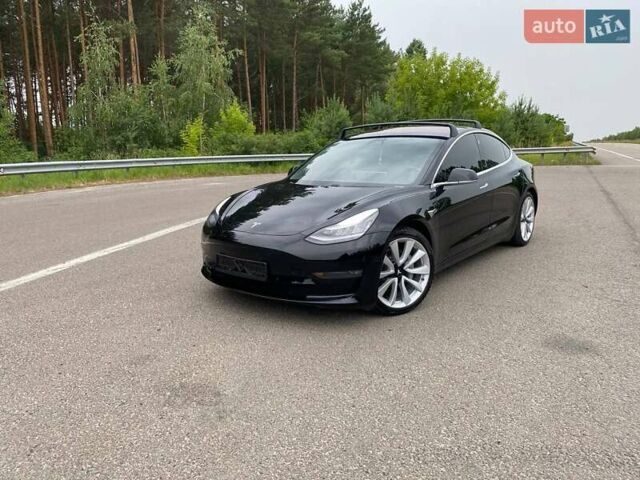 Черный Тесла Модель 3, объемом двигателя 0 л и пробегом 131 тыс. км за 17500 $, фото 1 на Automoto.ua