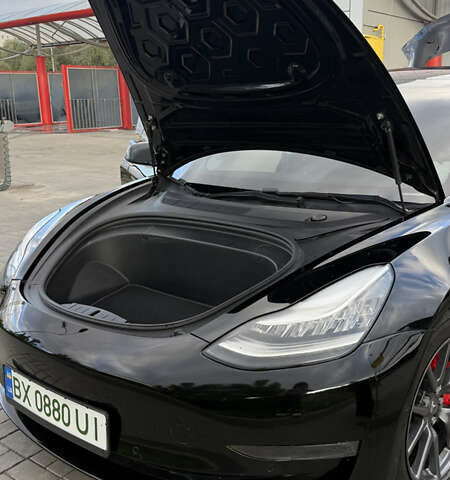 Чорний Тесла Модель 3, об'ємом двигуна 0 л та пробігом 150 тис. км за 17000 $, фото 11 на Automoto.ua