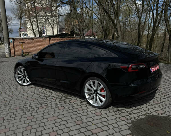 Чорний Тесла Модель 3, об'ємом двигуна 0 л та пробігом 105 тис. км за 20500 $, фото 2 на Automoto.ua