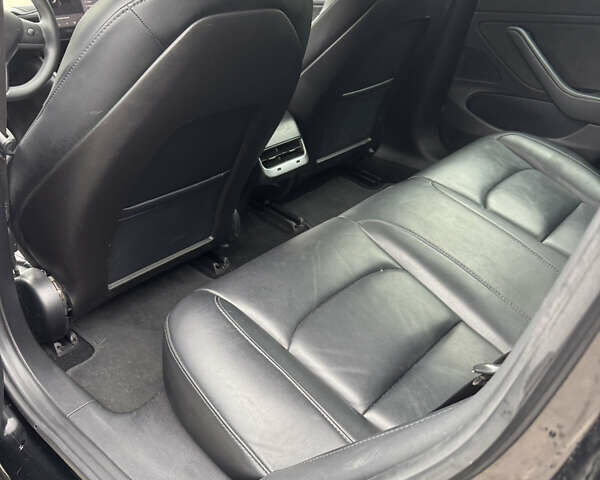 Черный Тесла Модель 3, объемом двигателя 0 л и пробегом 123 тыс. км за 15500 $, фото 12 на Automoto.ua