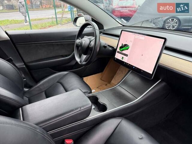 Черный Тесла Модель 3, объемом двигателя 0 л и пробегом 170 тыс. км за 12400 $, фото 21 на Automoto.ua