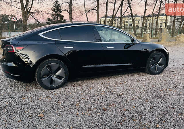 Чорний Тесла Модель 3, об'ємом двигуна 0 л та пробігом 180 тис. км за 16400 $, фото 3 на Automoto.ua
