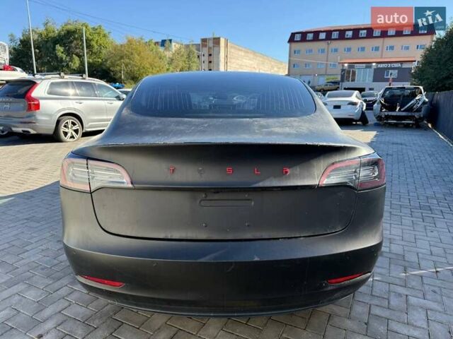 Черный Тесла Модель 3, объемом двигателя 0 л и пробегом 255 тыс. км за 12500 $, фото 5 на Automoto.ua