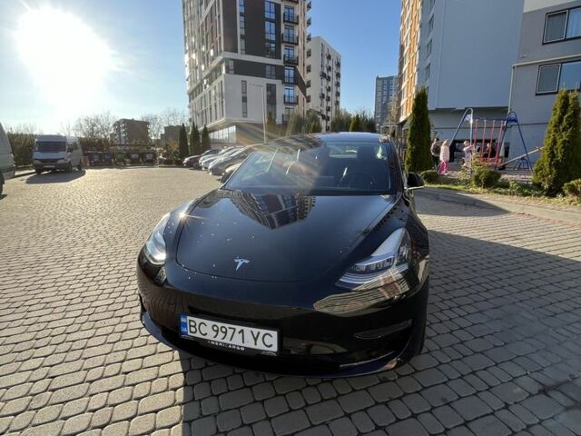 Черный Тесла Модель 3, объемом двигателя 0 л и пробегом 193 тыс. км за 16000 $, фото 1 на Automoto.ua
